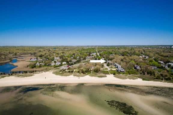 Breakwaters Condo with Pool and Beach Access (2420) - Image 1