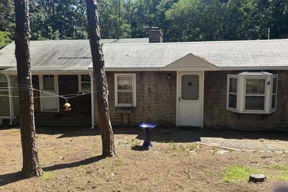 Quaint 2BR Cottage in Wellfleet (1724) - Image 1