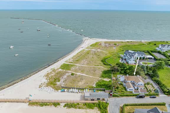 Newly offered.   Private beach, guest cottage and large yard (RPMS173) - Image 1