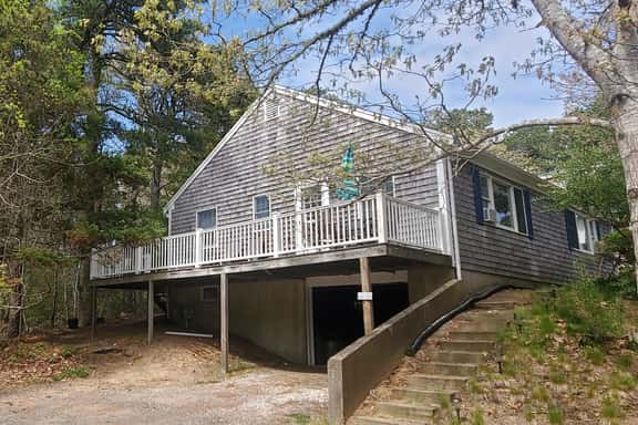 Beautifully Maintained Home, Large Deck (CS0004) - Image 1