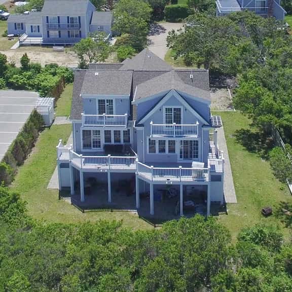 Luxury Beachfront Condo on Bayview Beach (2047) - Image 1