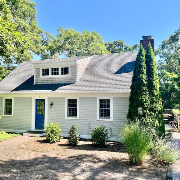 Updated Vacation Home Close to Town and Beaches (2221) - Image 1