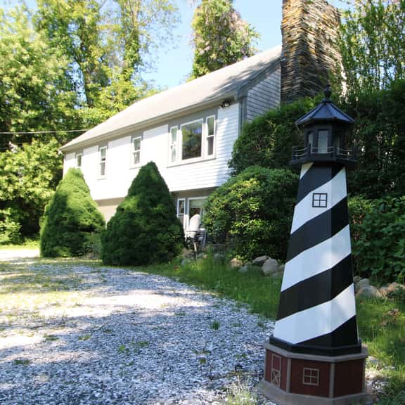 Waterfront Charm Bordered by Seymour Pond -CCR Trail- Long Pond (2184) - Image 1