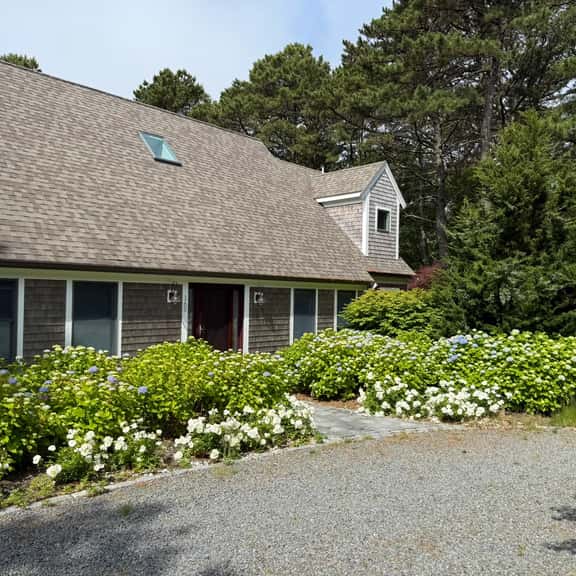 Recently Renovated Sprawling Home (2424) - Image 1