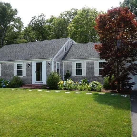 Well-Located in Osterville  Close to beach and village RPMS042 - Image 1