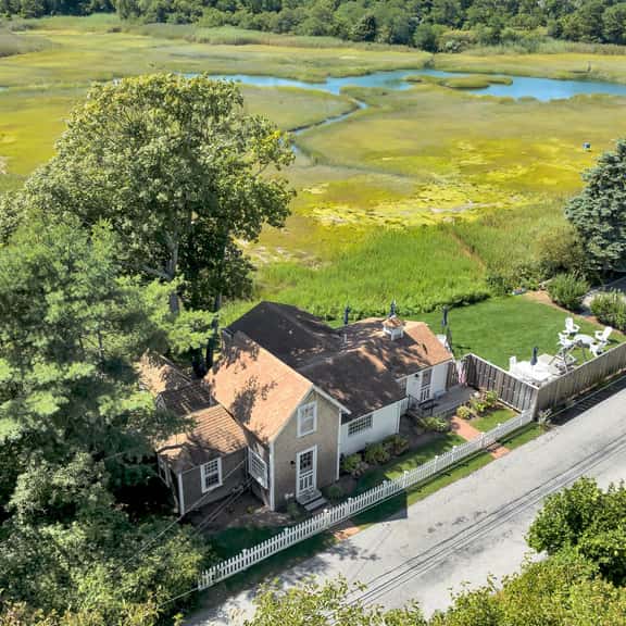Time and Tide Cottage - A Barnstable Village Retreat RPAM020 - Image 1