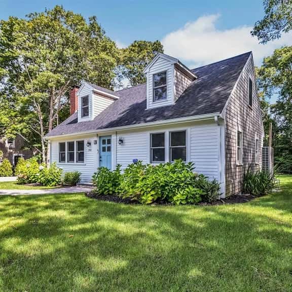 Centrally Located Hyannis Home Close To It All RPAM080 - Image 1