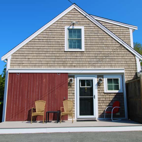 Custom Spacious Apartment (2285) - Image 1