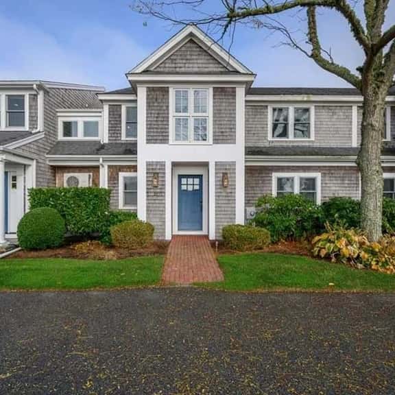 Luxury condo in Chatham with amenities! RPMS119 - Image 1