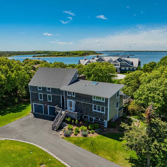 Luxury Coastal Retreat in the Private Gated Community (2426) - Image 1