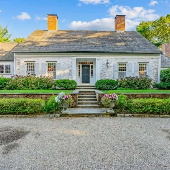 Just listed.  Renovated luxury rental with pool in Oyster Harbors.  RPMS174 - Image 1
