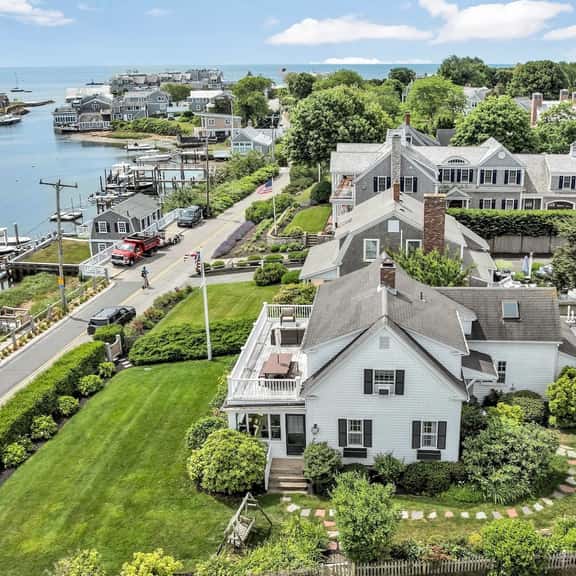 Close to Beach, Harbor Out Front, Village Around the Corner! RPAM122 - Image 1