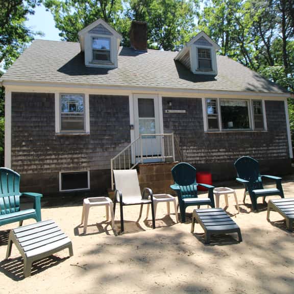 Private Cottage on Kinnacum Pond (1646) - Image 1
