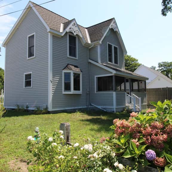 Centrally Located Victorian Style Home Near Harbor & Village (1428) - Image 1