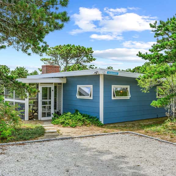 Surf Side Cottage (Ocean Breeze) 180 steps to Lecount Hollow! (CS0062) - Image 1