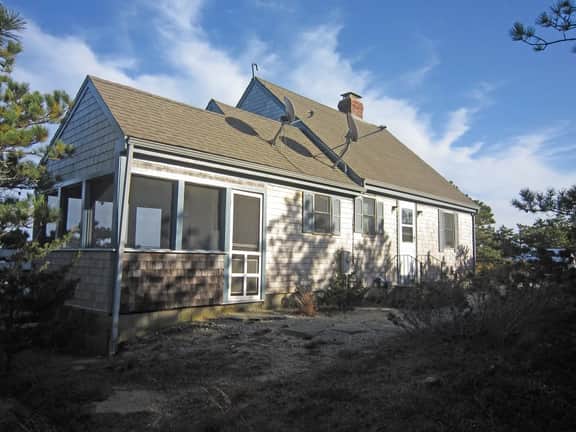 Cottage with Views of the Atlantic Ocean (1221) - Image 2