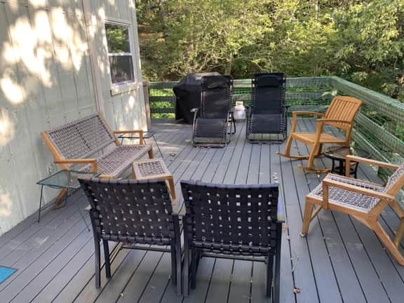 Private, Contemporary 6 Bedroom Home (1608) - Image 4