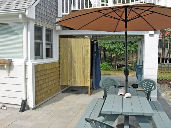 Charming Cottage with Balcony Views (1455) - Image 5