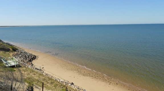 Bright and Spacious Near Beaches on Lt. Island (1694) - Image 2