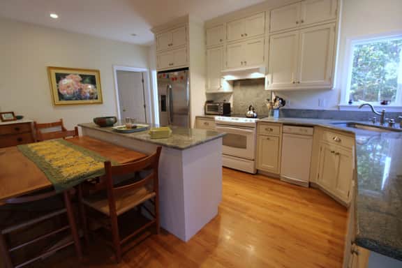 Find Your Wellfleet Vacation in this Stunning Home (1682) - Image 5