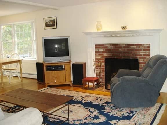 3 Bedroom Home .5 mile to Long Pond (1606) - Image 2