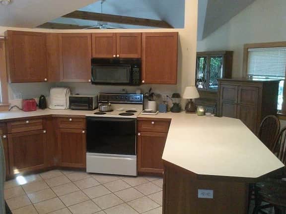 Pet Friendly Home, Short Walk to the Beach! (1807) - Image 4