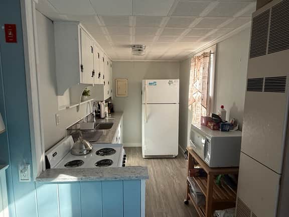Single Floor Living, 500 Feet To The Beach! (1821) - Image 5