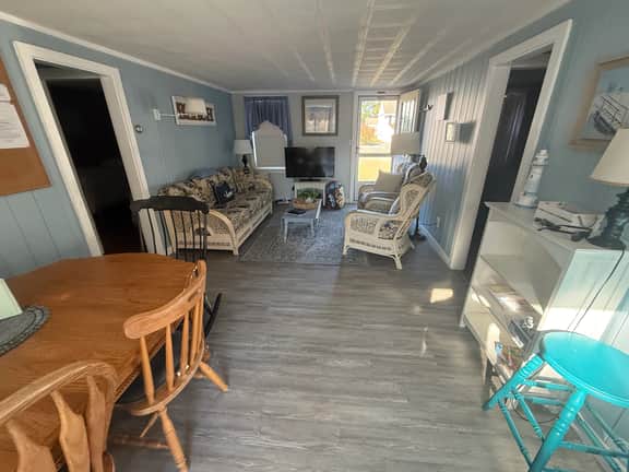 Single Floor Living, 500 Feet To The Beach! (1821) - Image 4