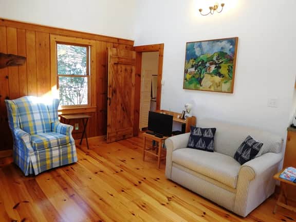 Sweet Cottage Retreat Near Cape Cod Beaches! (2080) - Image 4