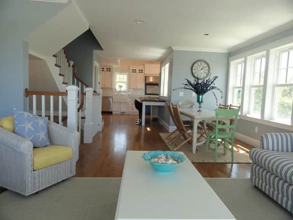 Beachfront Condo With Panoramic Views of Cape Cod Bay! (2031) - Image 4