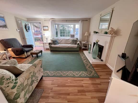 Quiet 3BR Ranch - Little Dog Friendly! (2033) - Image 4