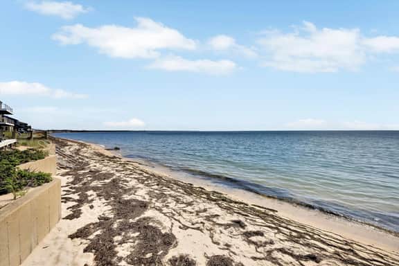 Waterfront, Beach Point Rental (1994) - Image 5