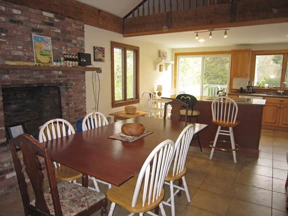 Pet Friendly 3BR Custom Home Near First Encounter Beach (2139) - Image 4