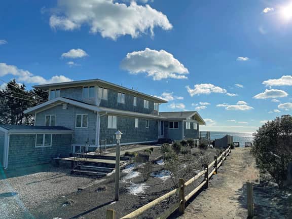 Beachfront with Amazing Views of Nantucket Sound! (2204) - Image 5