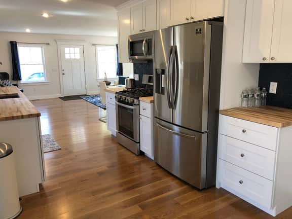 Recently Renovated - Like NEW!! Bright & Open Floorplan (2434) - Image 5