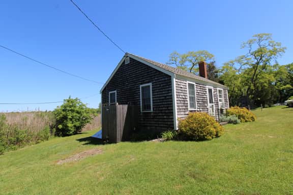 Cozy Cottage Near Rock Harbor (2223) - Image 2
