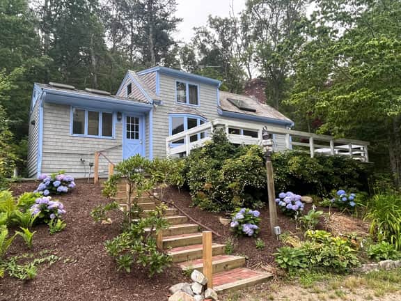 Private Cottage Compound On Ryders Pond with Pristine Yard (2215) - Image 5
