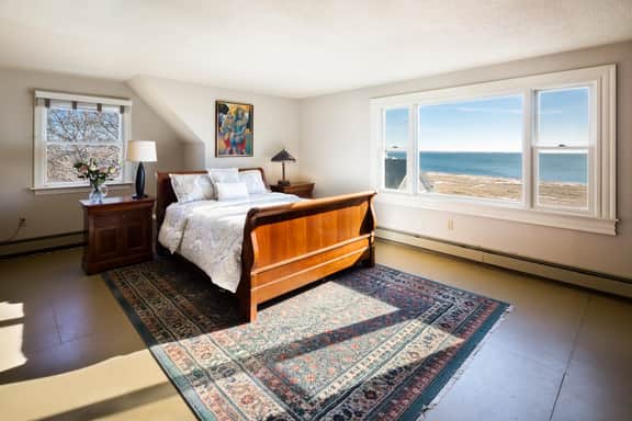 Large waterfront family home in a great location, spectacular views! RPSH003 - Image 5