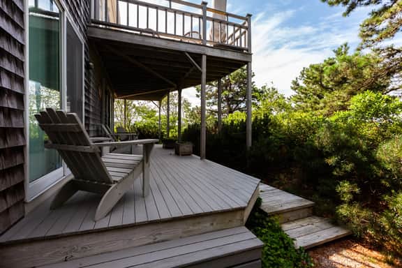Private three bedroom home in the west end with beautiful views! RPSH004 - Image 2