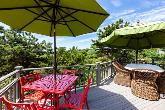 Private three bedroom home in the west end with beautiful views! RPSH004 - Image 5