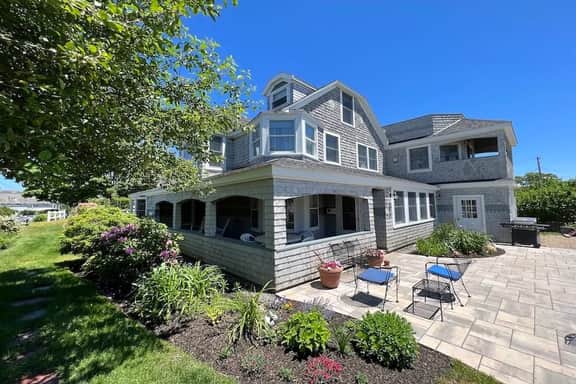 6 Bedroom Charmer Close to the Beach RPAM015 - Image 3