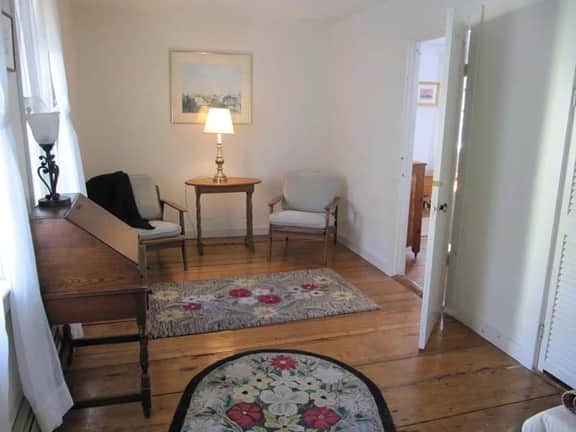 Large Beautiful Family Home in the Heart of the West End! RPSH009 - Image 3