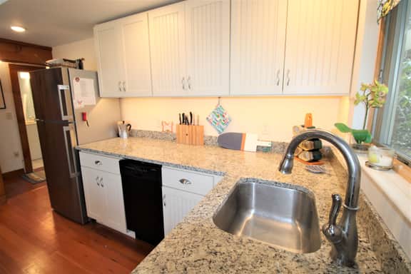 Waterfront Cottage Nestled In Wooded Privacy (2297) - Image 5
