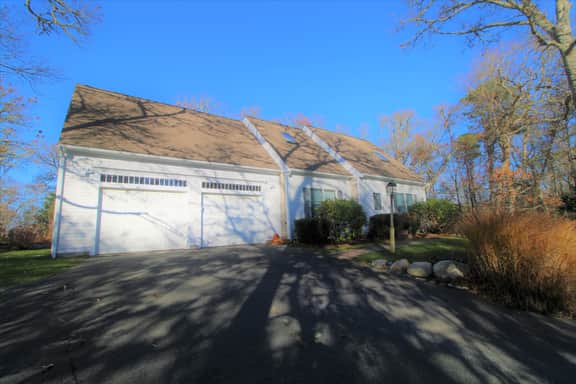 Sprawling Home With Private Association Lake Access (2289) - Image 2