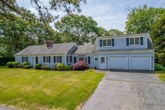 Spacious Beach House in South Yarmouth RPAM097 - Image 3
