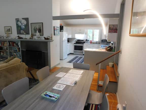 Beautifully Maintained Home, Large Deck (CS0004) - Image 4