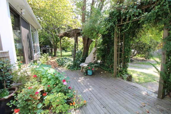 Cape Cod Gem With Accessibility To Down Town Main Street (2347) - Image 2