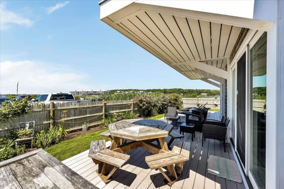 Water View Retreat Overlooking Colonial Acres Beach (2341) - Image 3