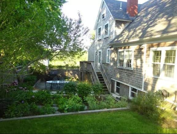 Stunning outdoor living space near Craigville Beach (2367) - Image 2
