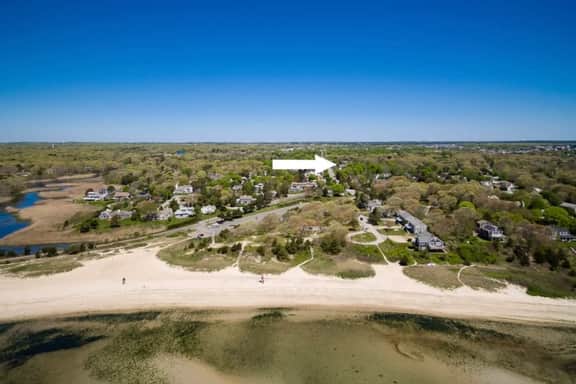 Perfectly Located Large House Just Steps From The Beach! RPAM066 - Image 3
